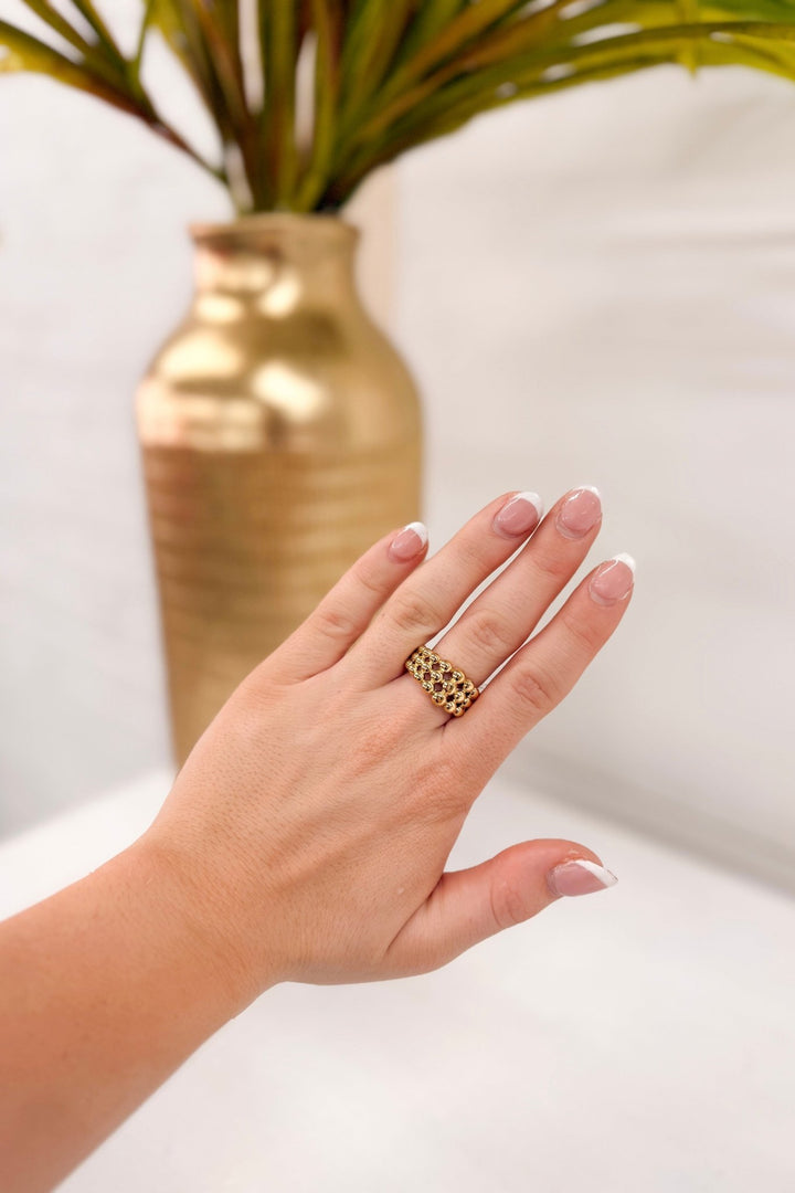 Gold ring with layered bubble detailing