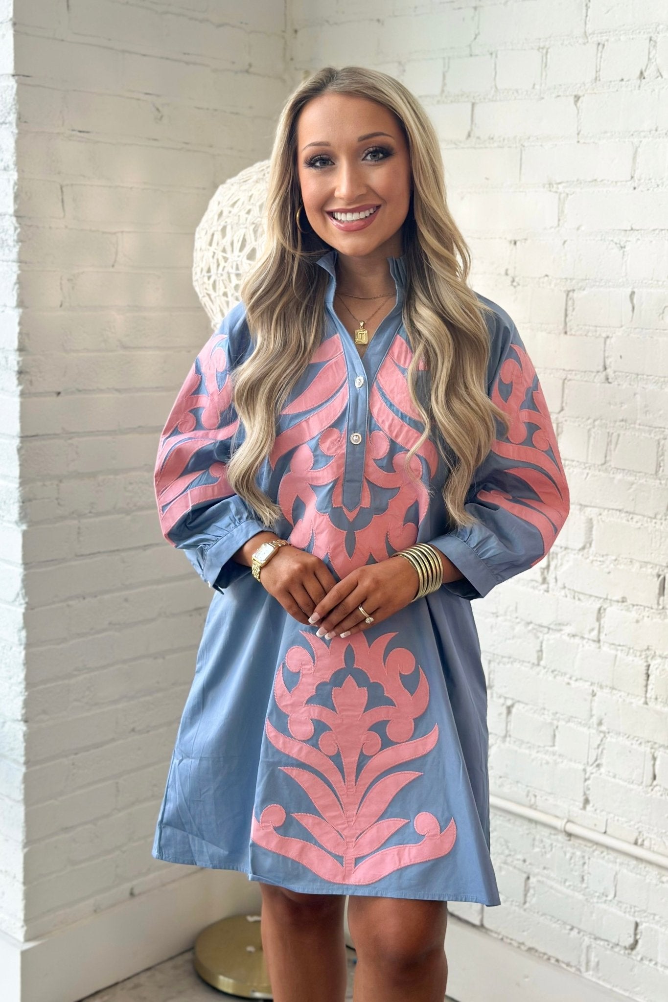 Embroidered V-neck dress with full-length sleeves