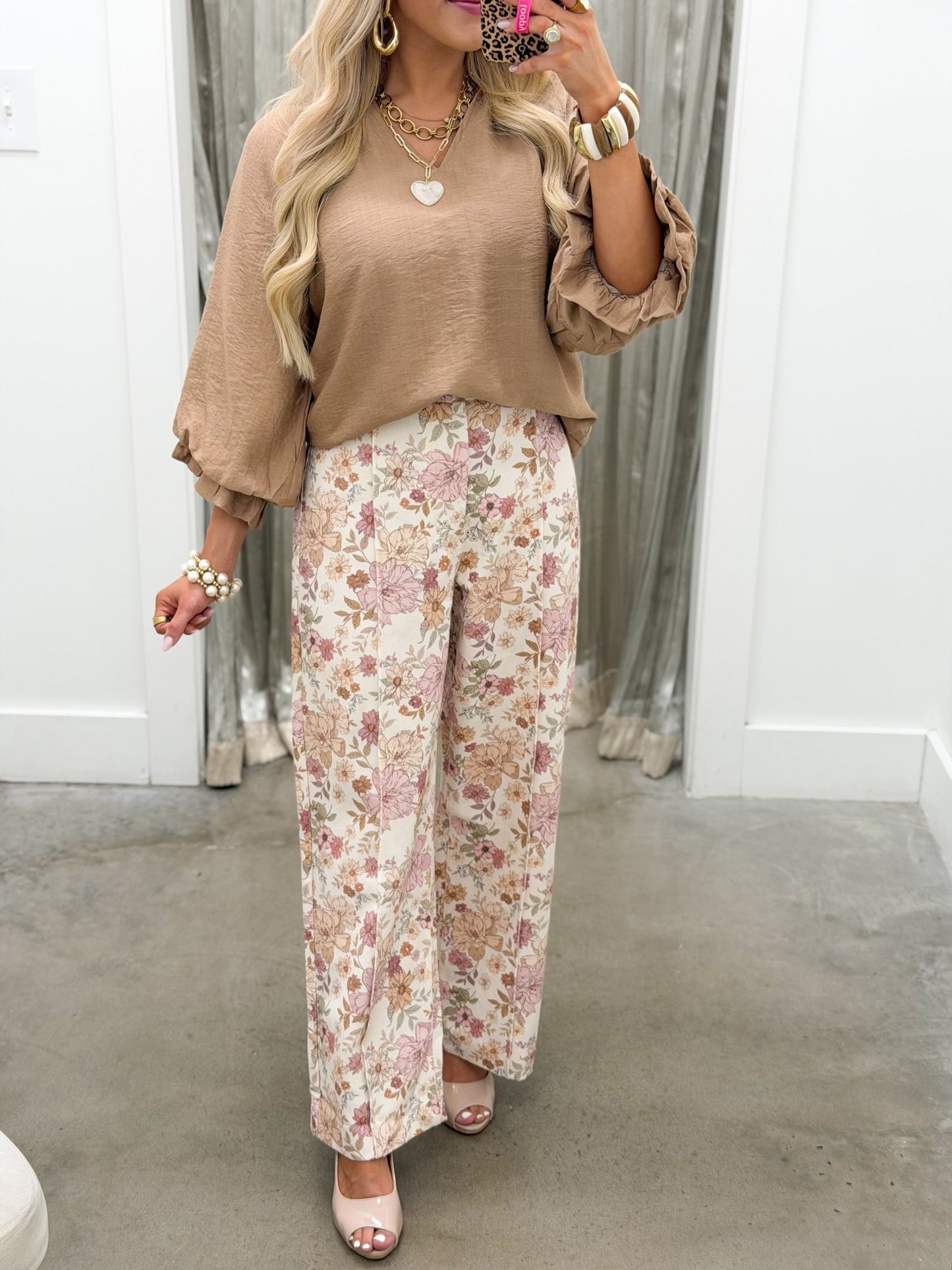 Floral pants with a comfortable elastic waistband