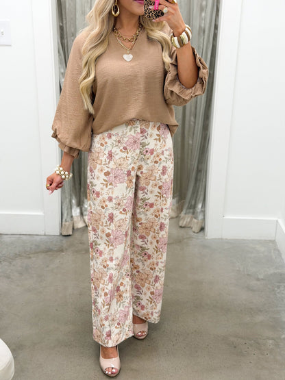 Floral pants with a comfortable elastic waistband