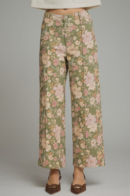 Printed floral wide leg pants with a fluid silhouette