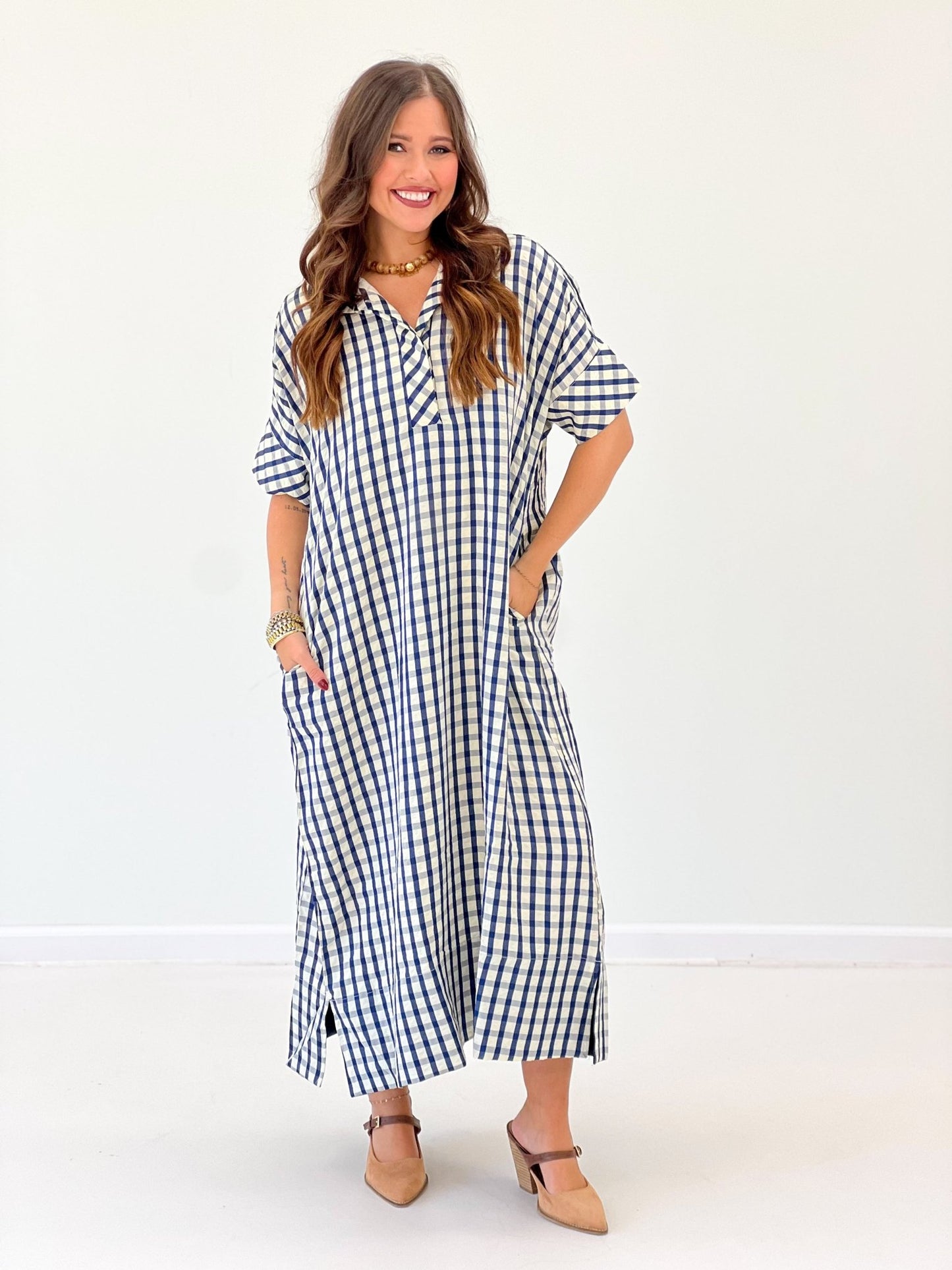 Short sleeve midi dress in a gingham check