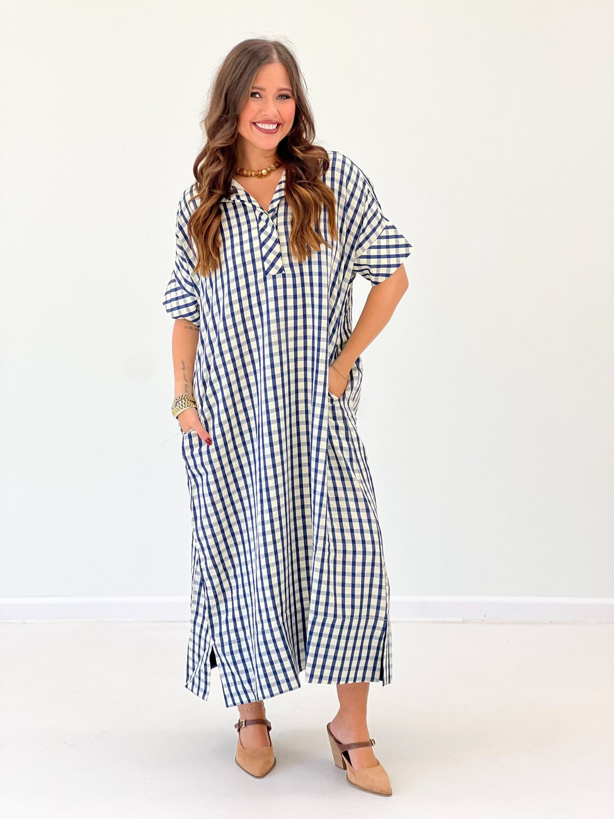 Short sleeve midi dress in a gingham check