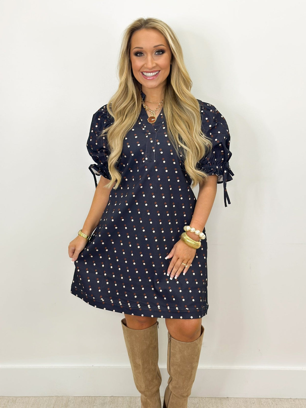 Short sleeve polka dot dress with a round neckline