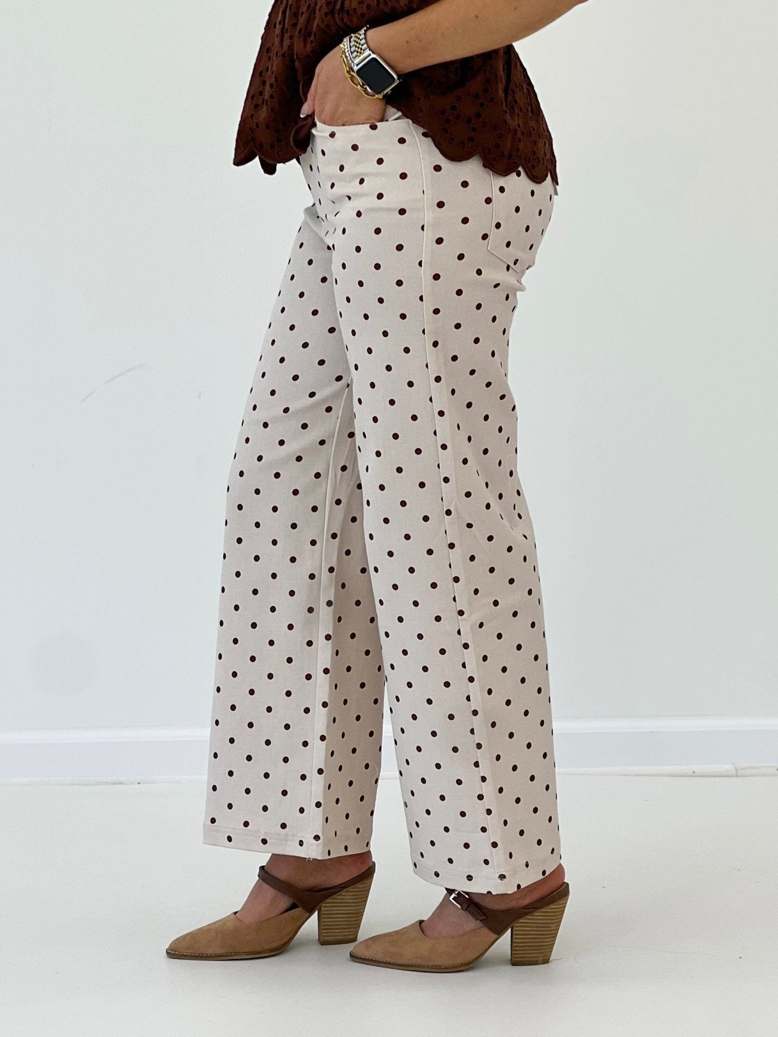 Polka dot pants with a comfortable elastic waist