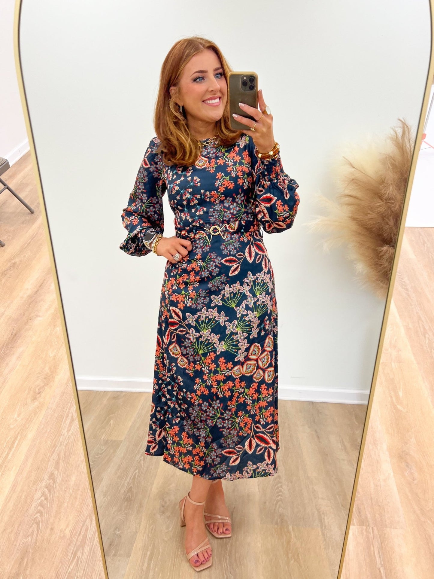 Balloon sleeve detail on a printed maxi dress