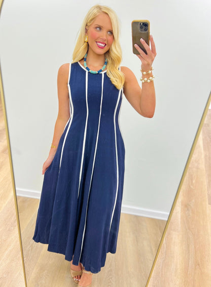Sleeveless midi dress in a breathable linen cotton blend