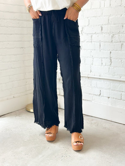 Relaxed linen pants with a full length leg