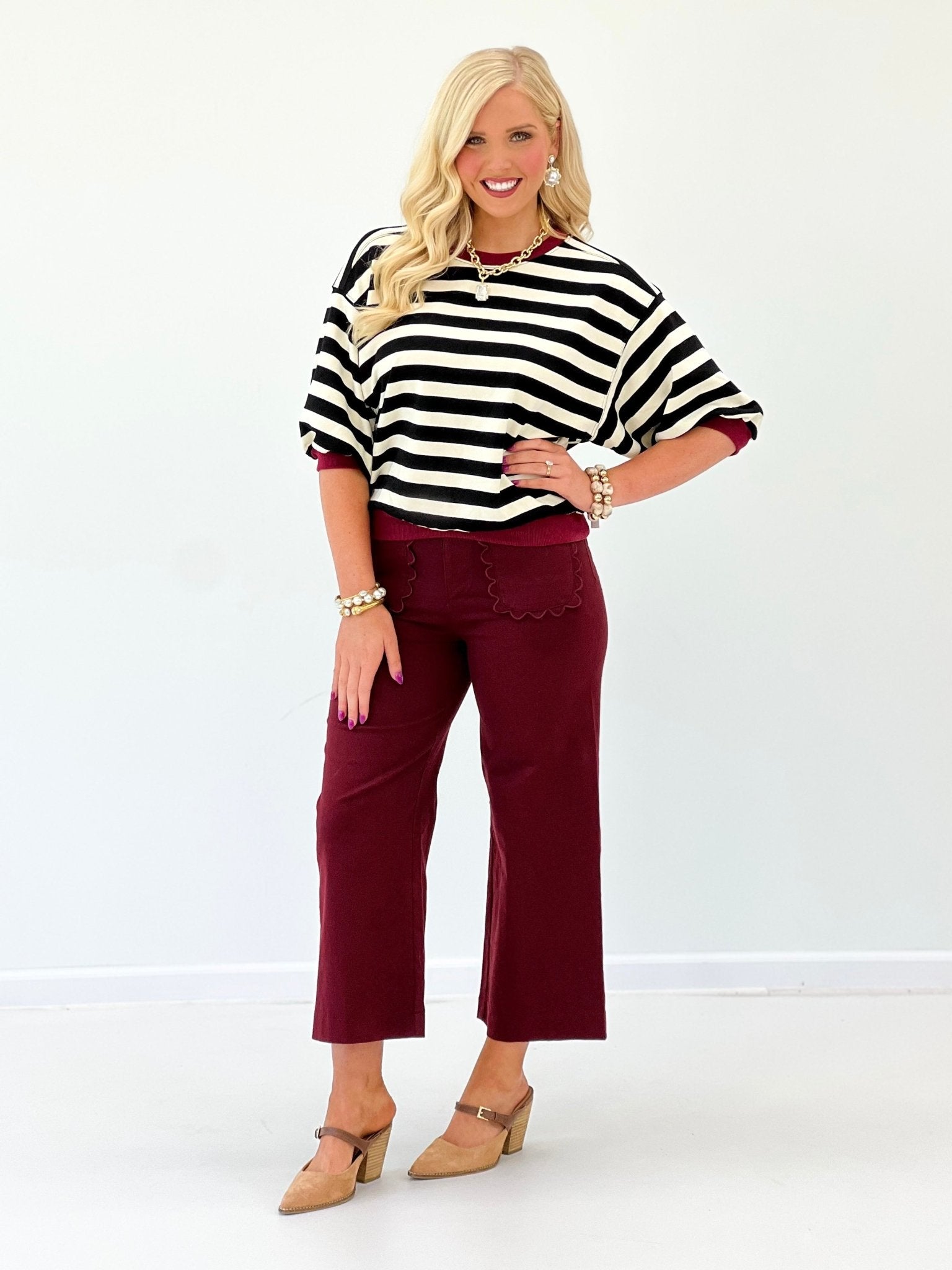 Round neck stripe top in black and white