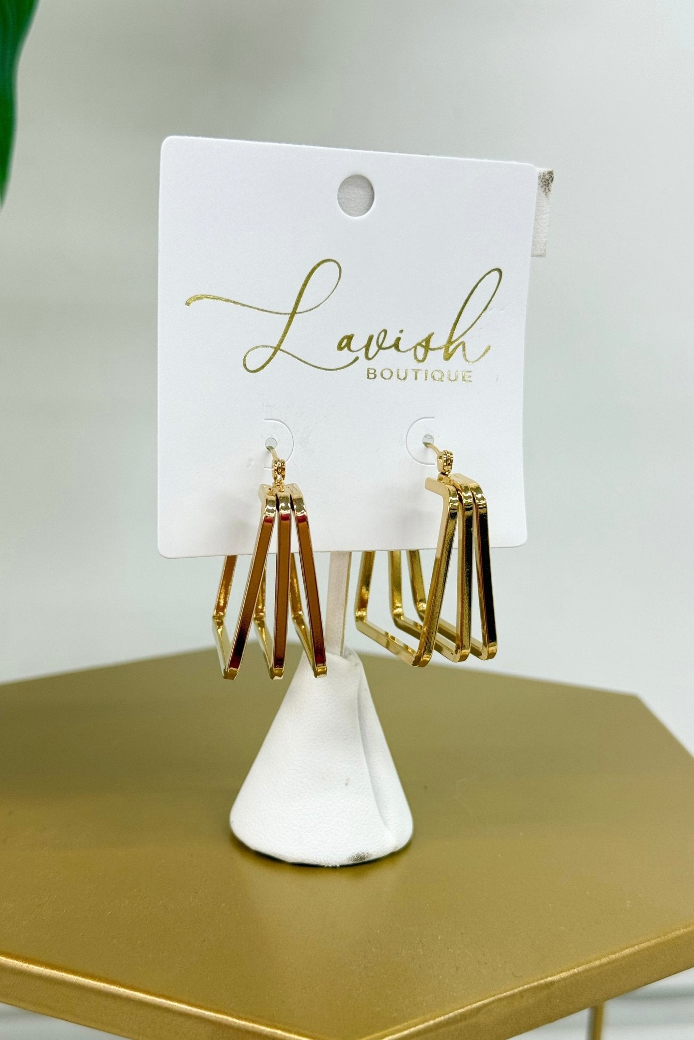 Three-layer squared hoops in polished gold