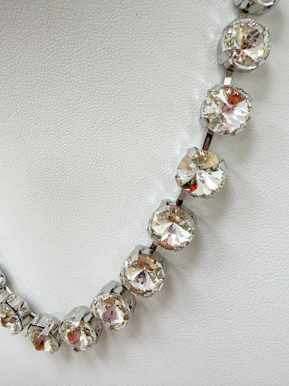 Beaded gemstone necklace with a sparkling finish