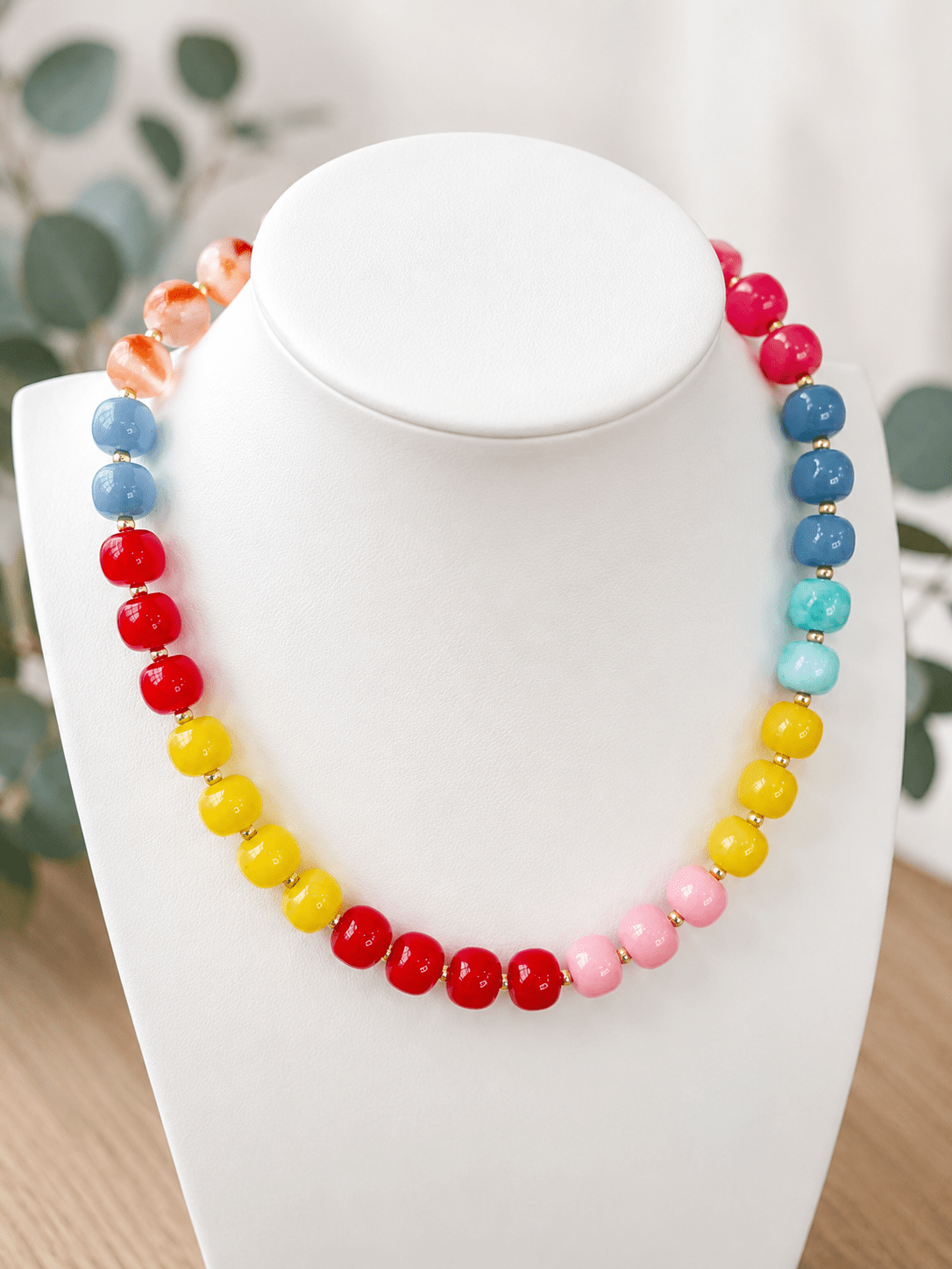 Multicolor glass bead necklace