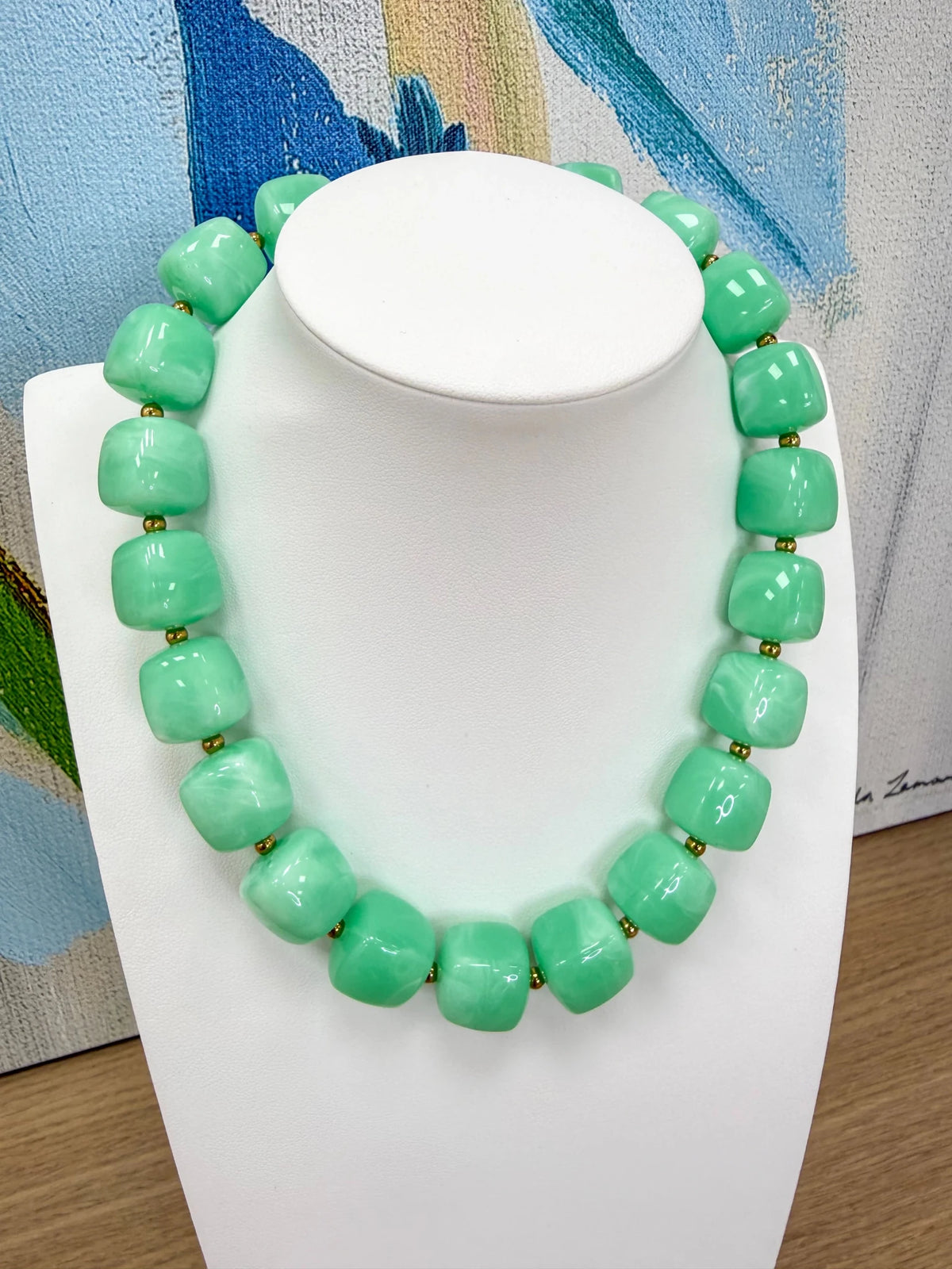 Geometric marbled bead strand necklace