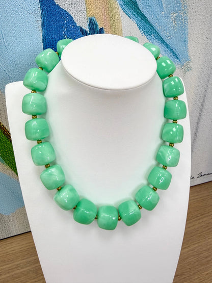 Geometric marbled bead strand necklace