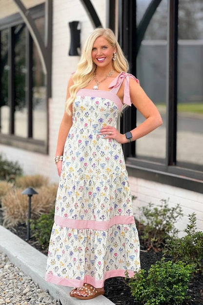 Cotton floral midi dress on an ivory base