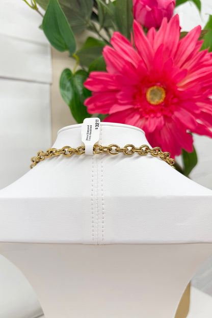 Cross pendant necklace with pave detailing