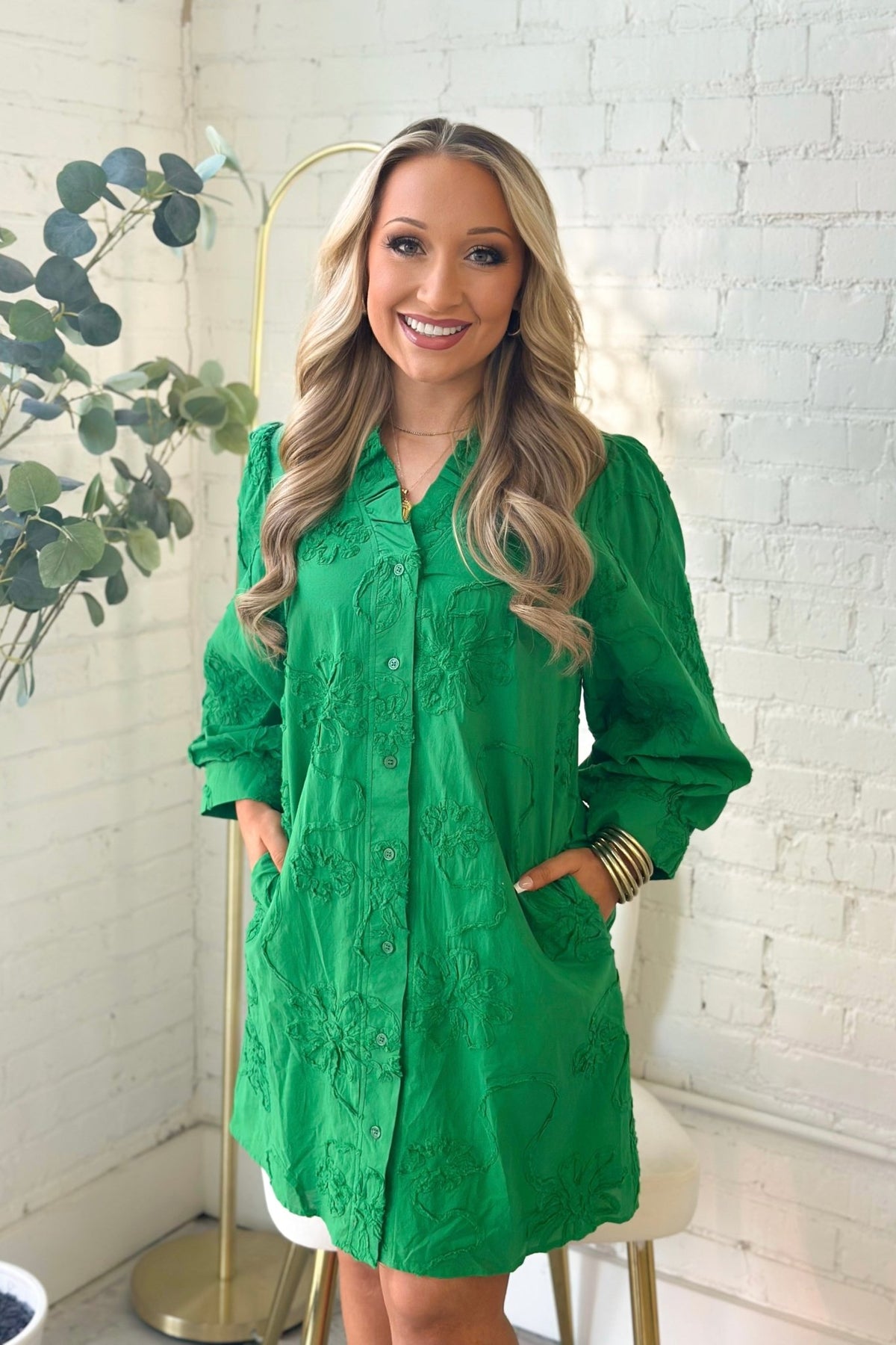 long sleeve kelly green dress Lots To Love Kelly Green Smocked Flutter Sleeve Tiered Midi Dress Medium