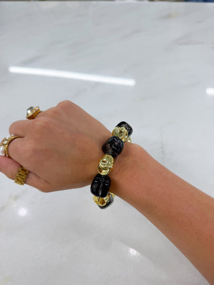 Beaded bracelet in a blend of textures and shapes