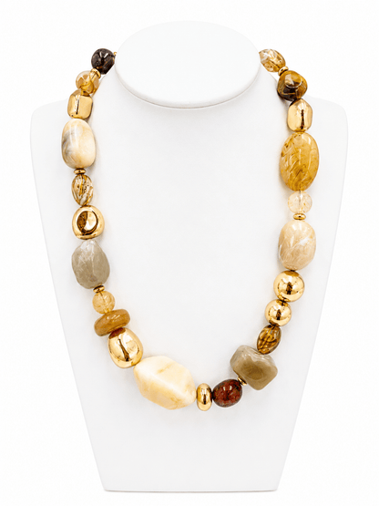 Single-strand marble bead necklace