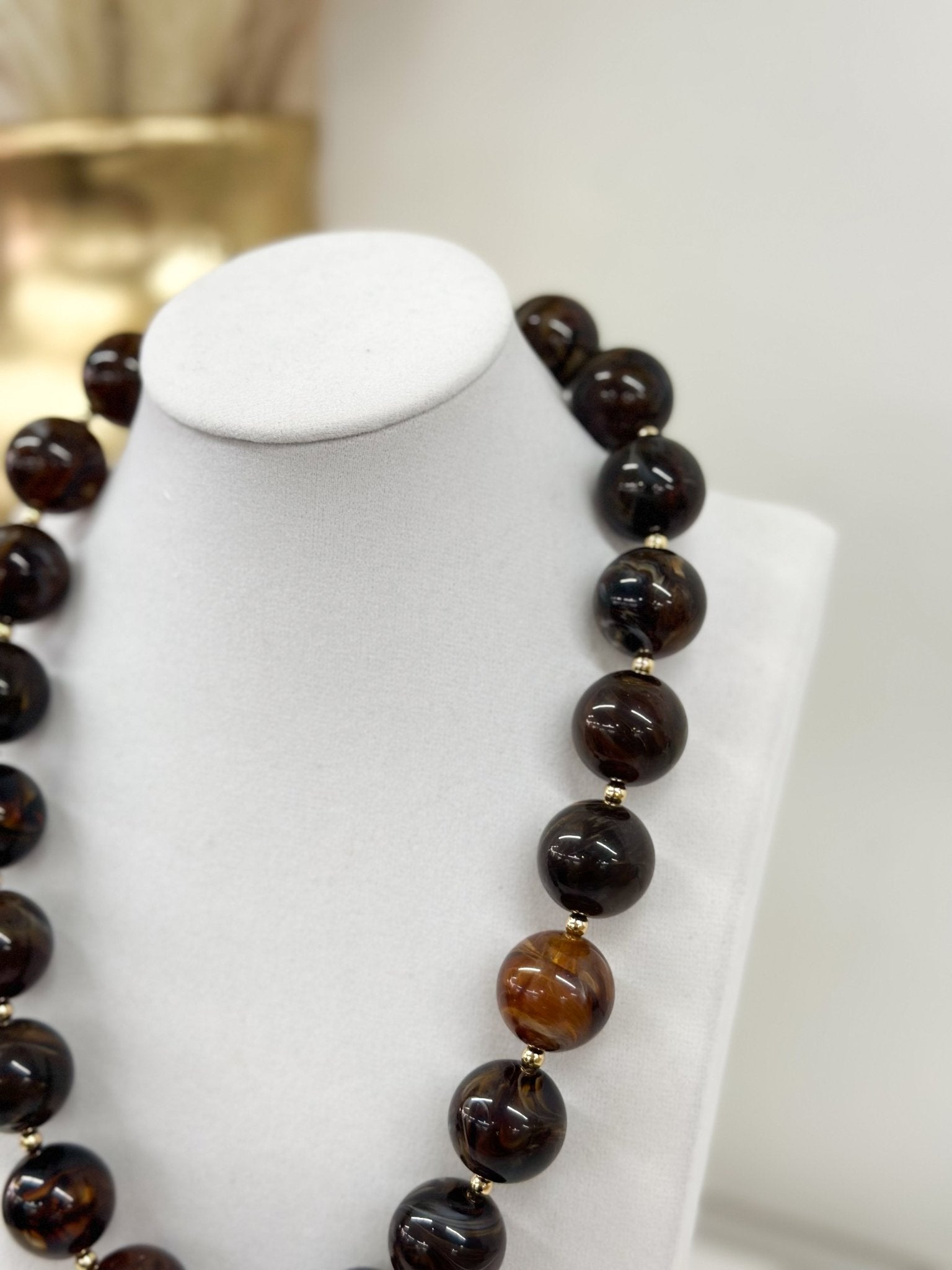 Single strand of round marble beads