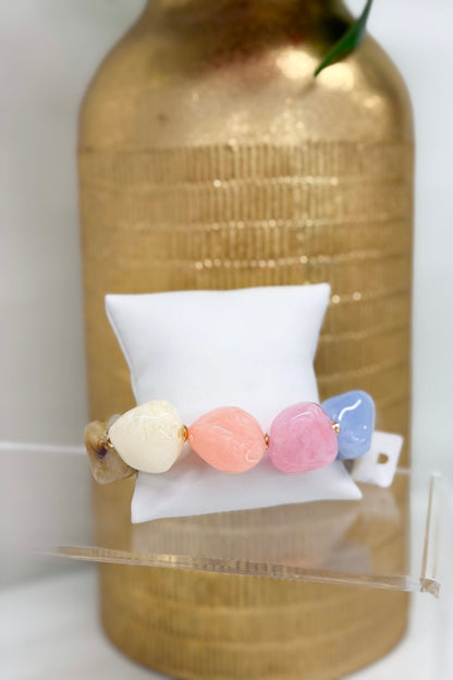 Nude and multicolor stone beaded bracelet