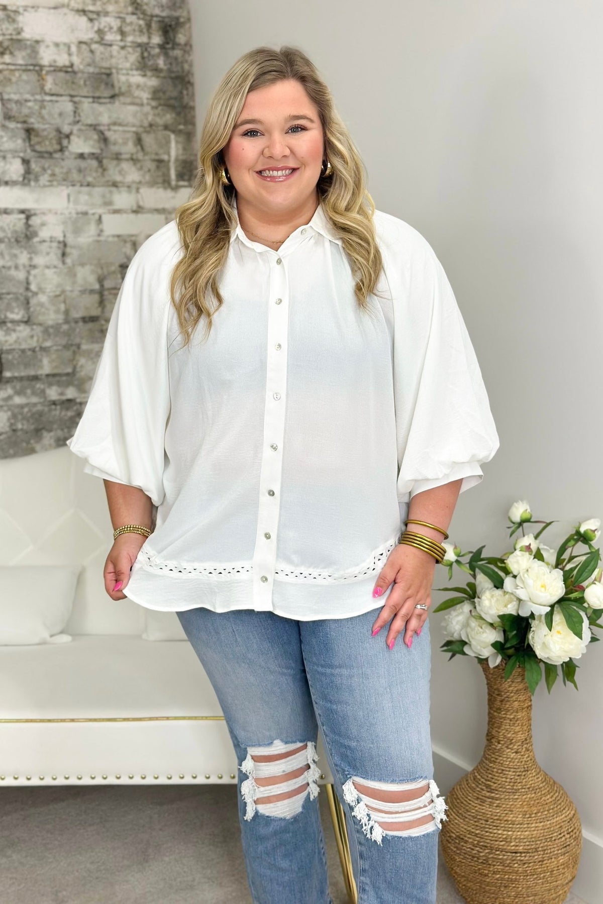Off white top with balloon sleeves