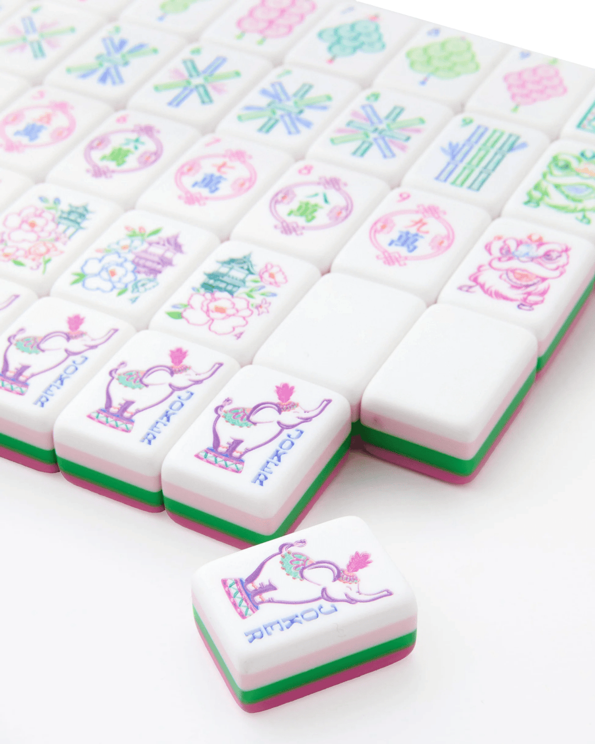Amara print mahjong playing tiles