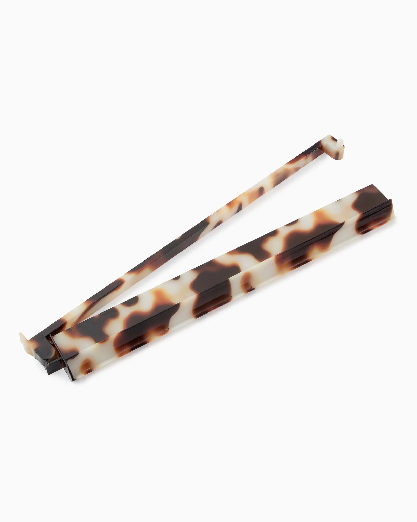 Blond tortoise print rack and pusher for mahjong