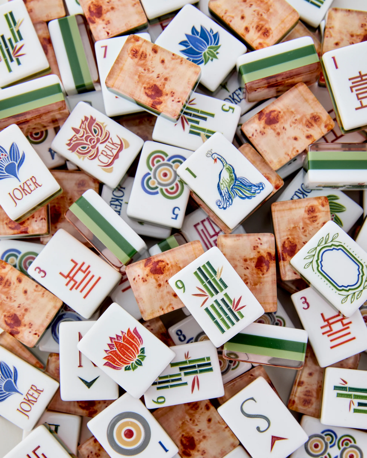 Heritage pattern mahjong tile set