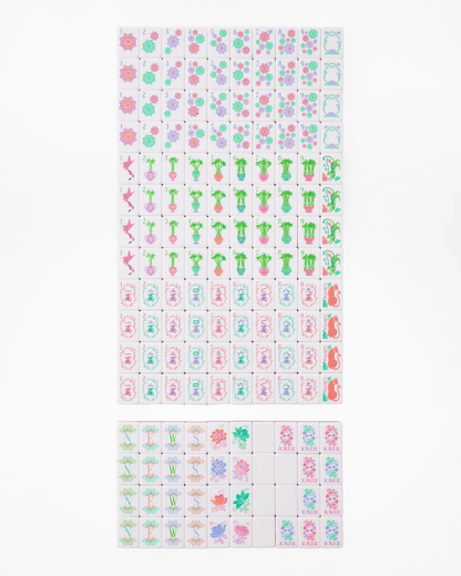 Pearlescent tiles for a full mahjong set