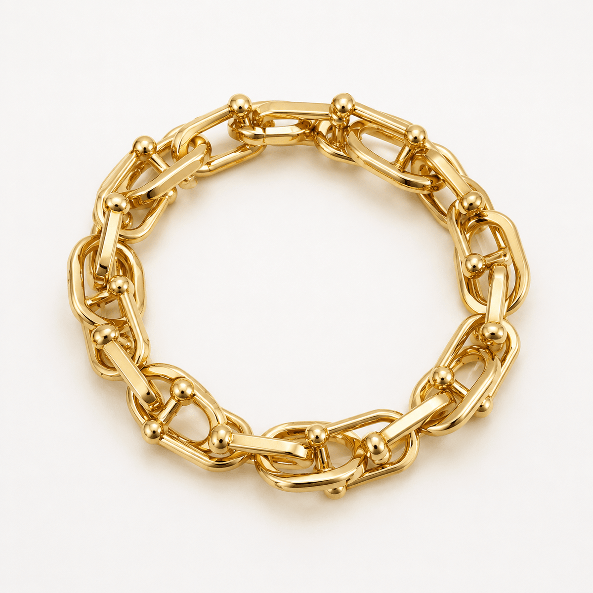 Bracelet of cast oval metal links