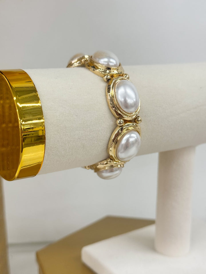 Oval Pearl Bracelet - Lavish Boutique09-JEWELRY