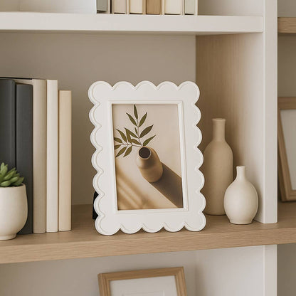 Photo Frame - Resin with Decorative Scalloped Edge - Lavish Boutique11-GIFTS
