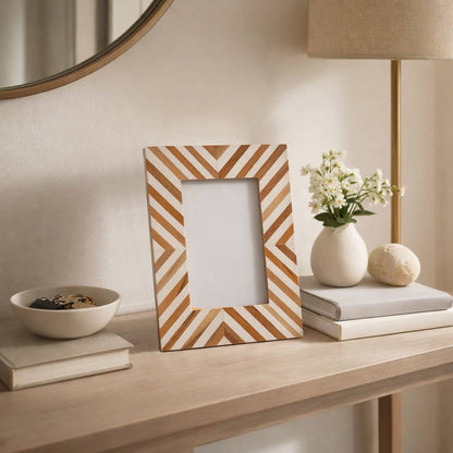 Brown wood-look frame with herringbone lines, sized for a 4x6 photo