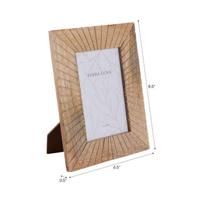 Wooden 4x6 picture frame with a sunburst-style inlay