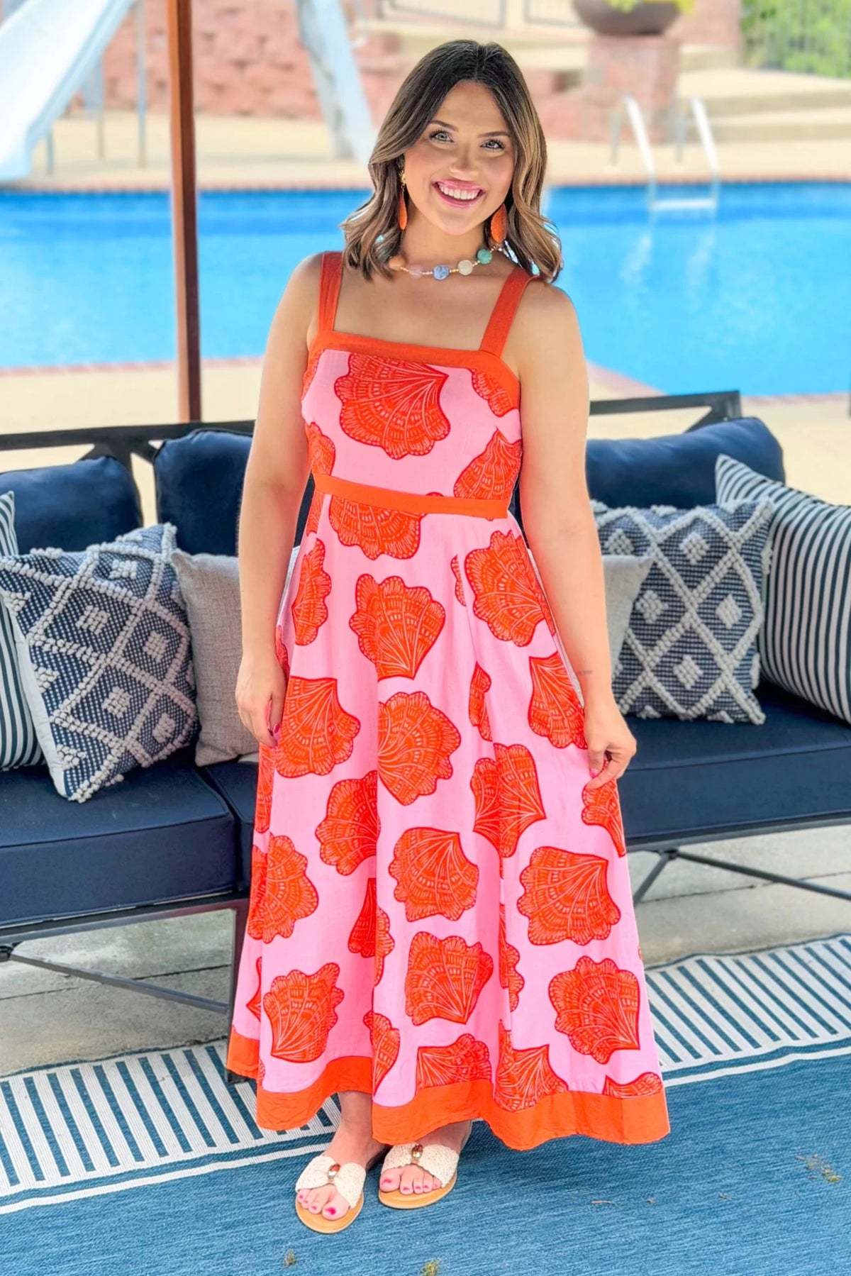Square neck printed dress in a light pink rayon linen blend