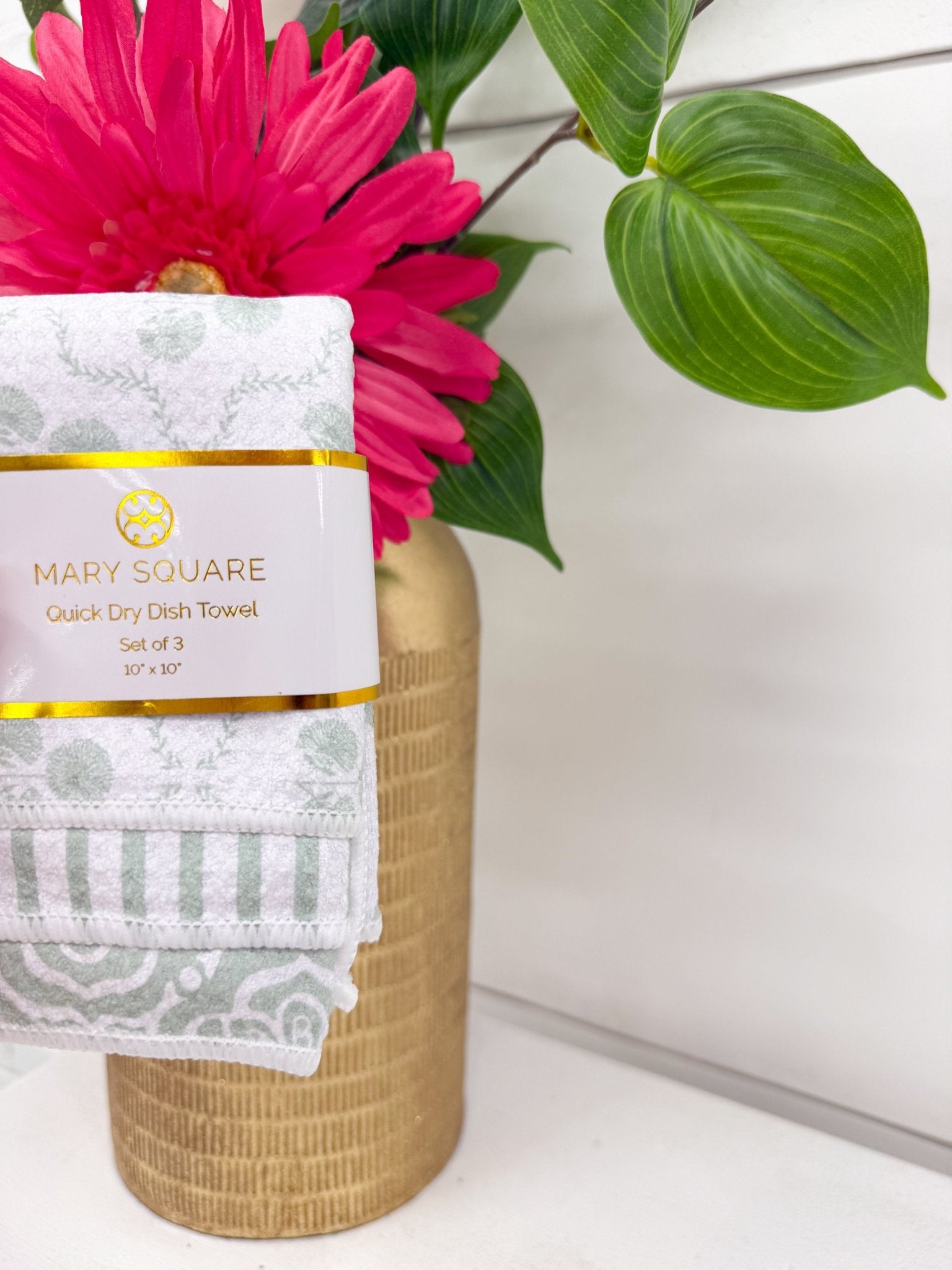 Quick dry kitchen towel in a sage Sweet Briar Charm design