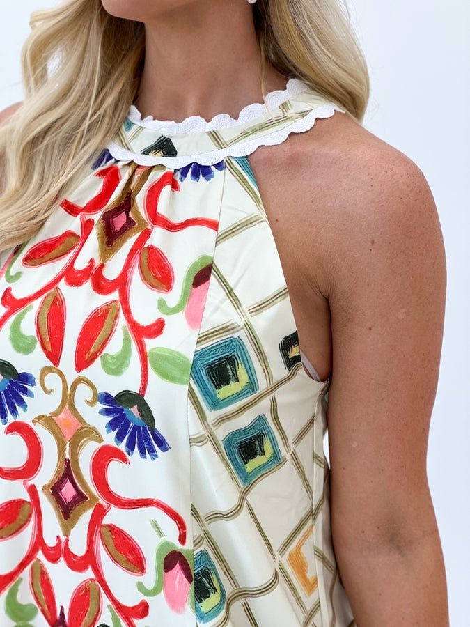 Lightweight printed maxi dress with a flowing skirt