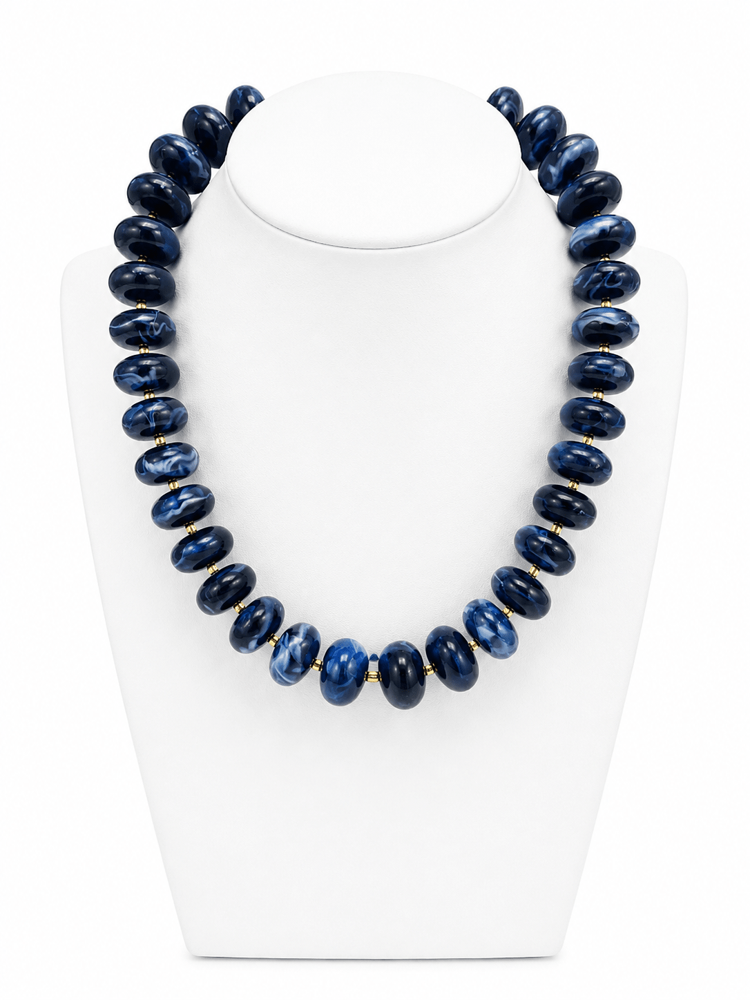 Marbled bead necklace with swirled patterning