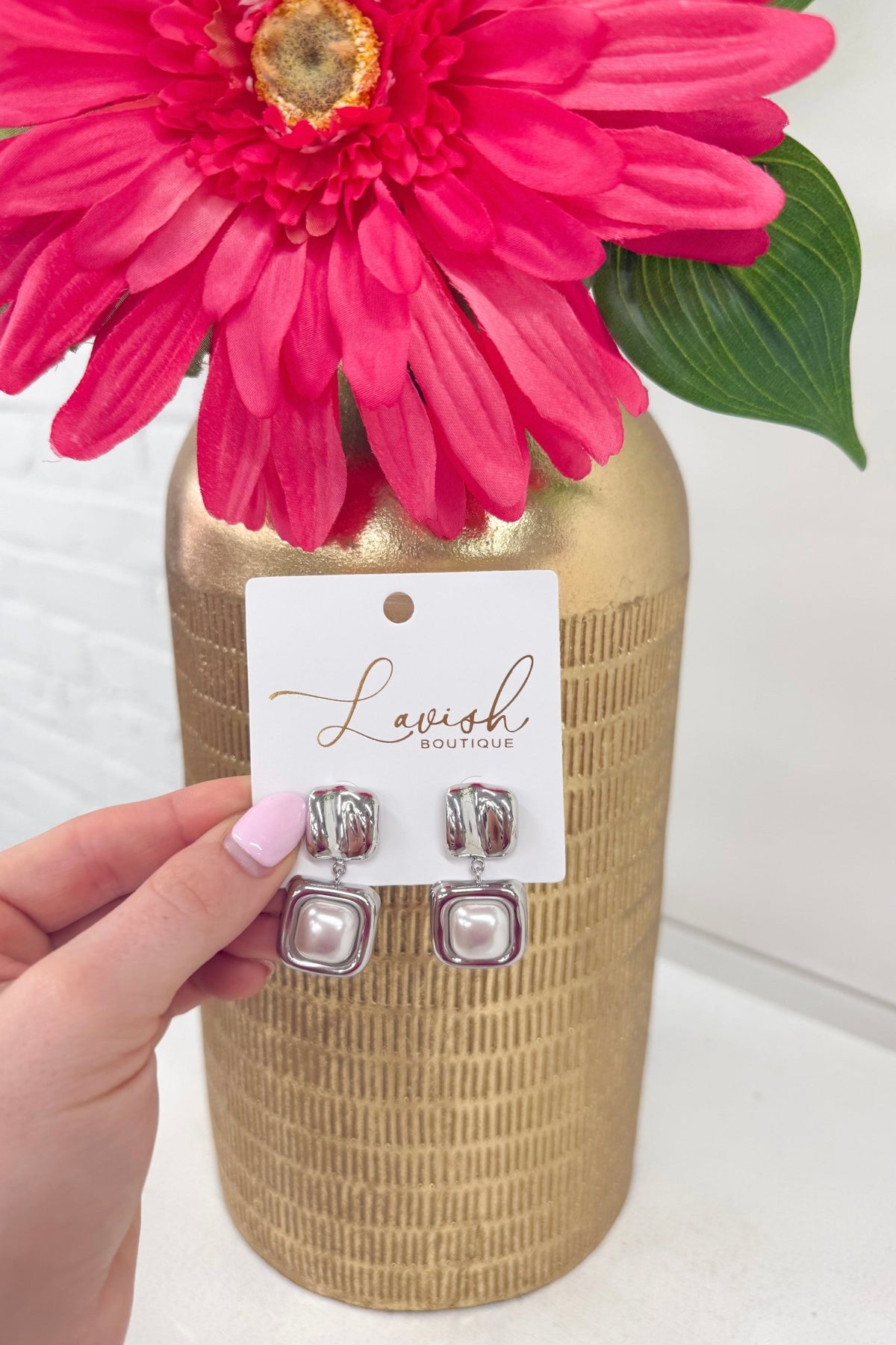 Silver pearl drop earrings