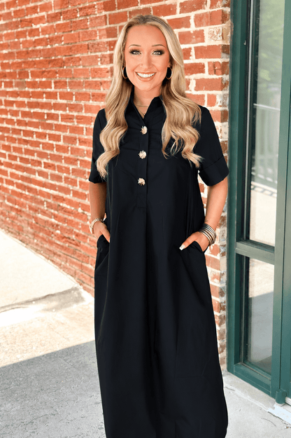 Short sleeve midi dress with a clean collared neckline