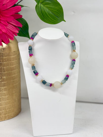 Beaded necklace of smooth round stones