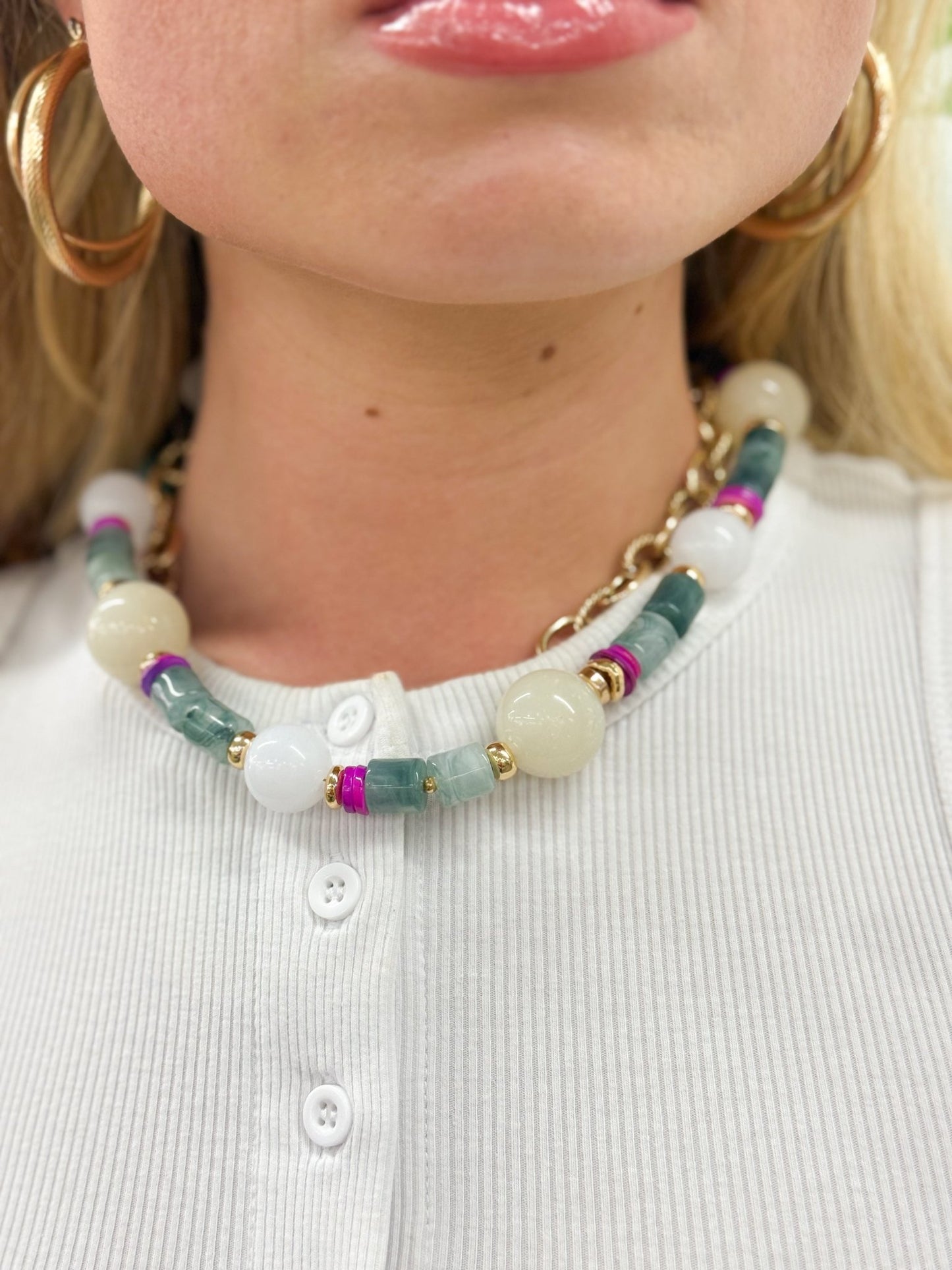 White multi stone bead strand necklace
