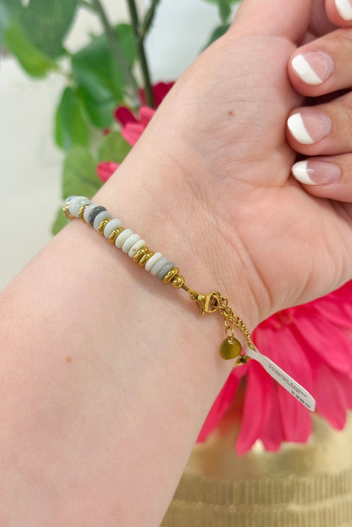 Beaded turquoise bracelet in a single row