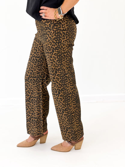 Umgee Leopard Print High Rise Wide Leg Pant - Lavish Boutique02-BOTTOMS