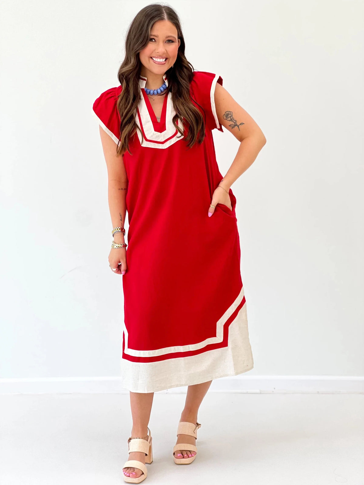 Linen blend midi dress with a simple V-neck front