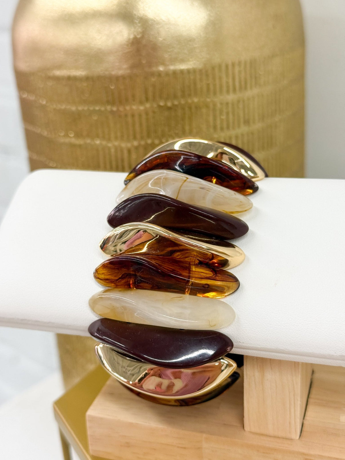 Organic shaped wide bangle
