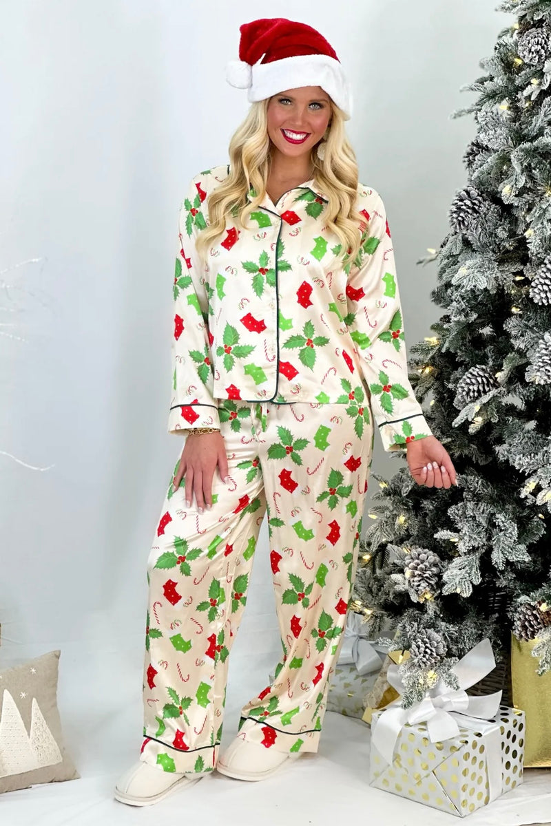 Cream Christmas Mistletoe Print Pajama Set